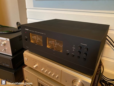 Yamaha B-2 amplifier